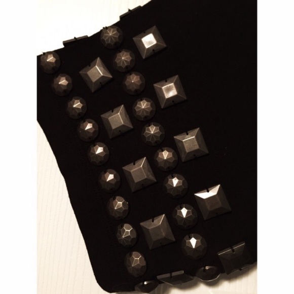 LaROK Black Mini Shift-Dress w/ Gold Embellishment - Picture 5 of 8